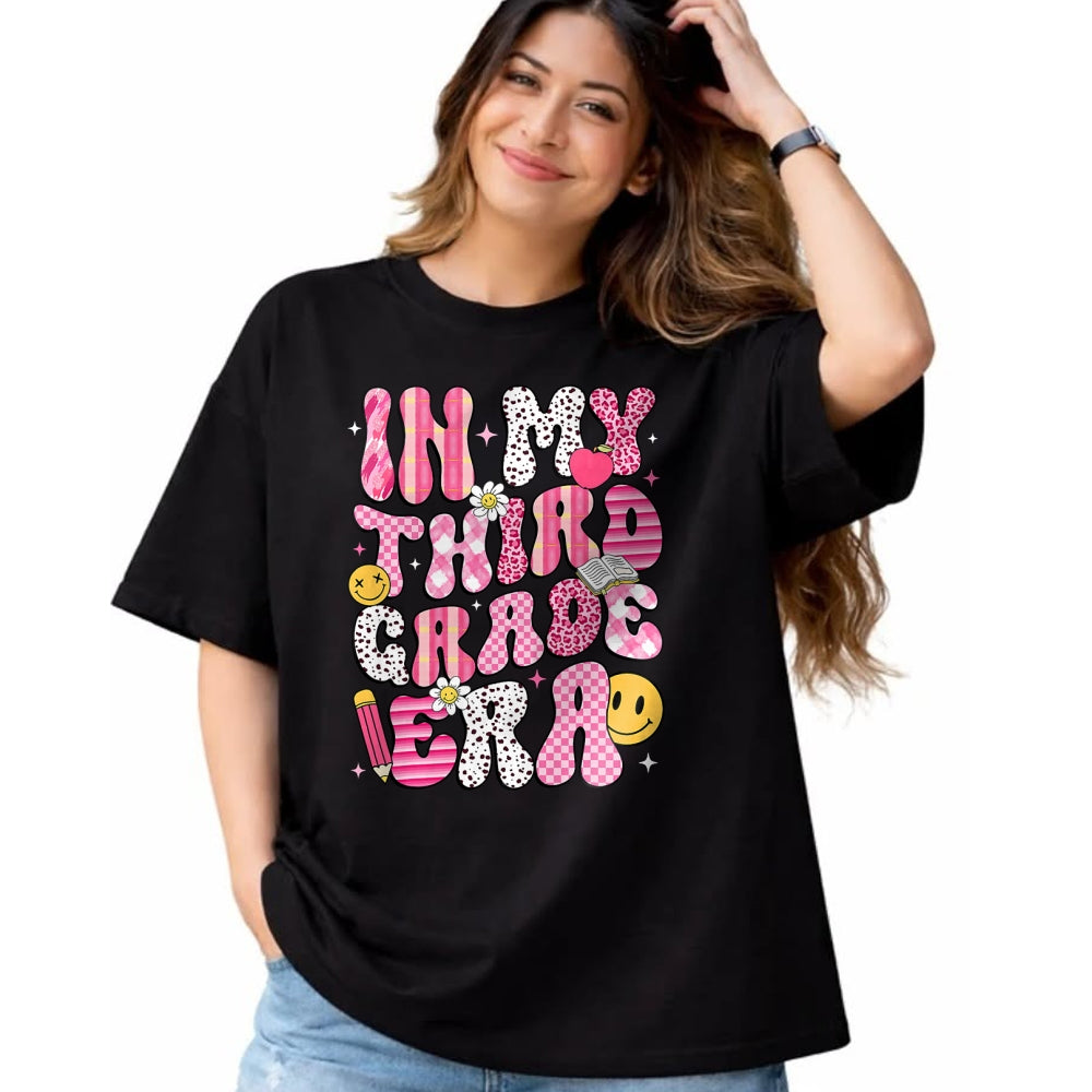 Best Student Shirt, Funny Back To School UnisexT-Shirt/Hoodie/Sweatshirt HLT00 - Back to School in My 3rd Third Grade Era Retro Pink Girl T-Shirt