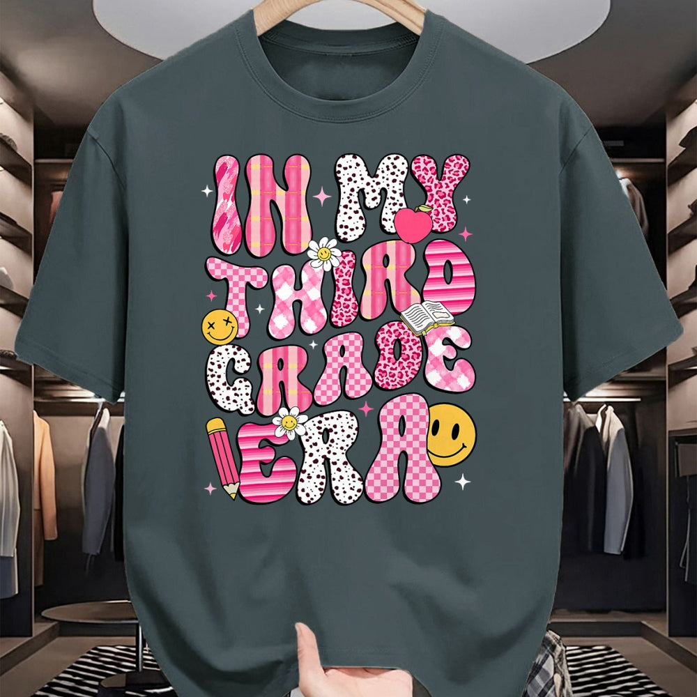 Best Student Shirt, Funny Back To School UnisexT-Shirt/Hoodie/Sweatshirt HLT00 - Back to School in My 3rd Third Grade Era Retro Pink Girl T-Shirt