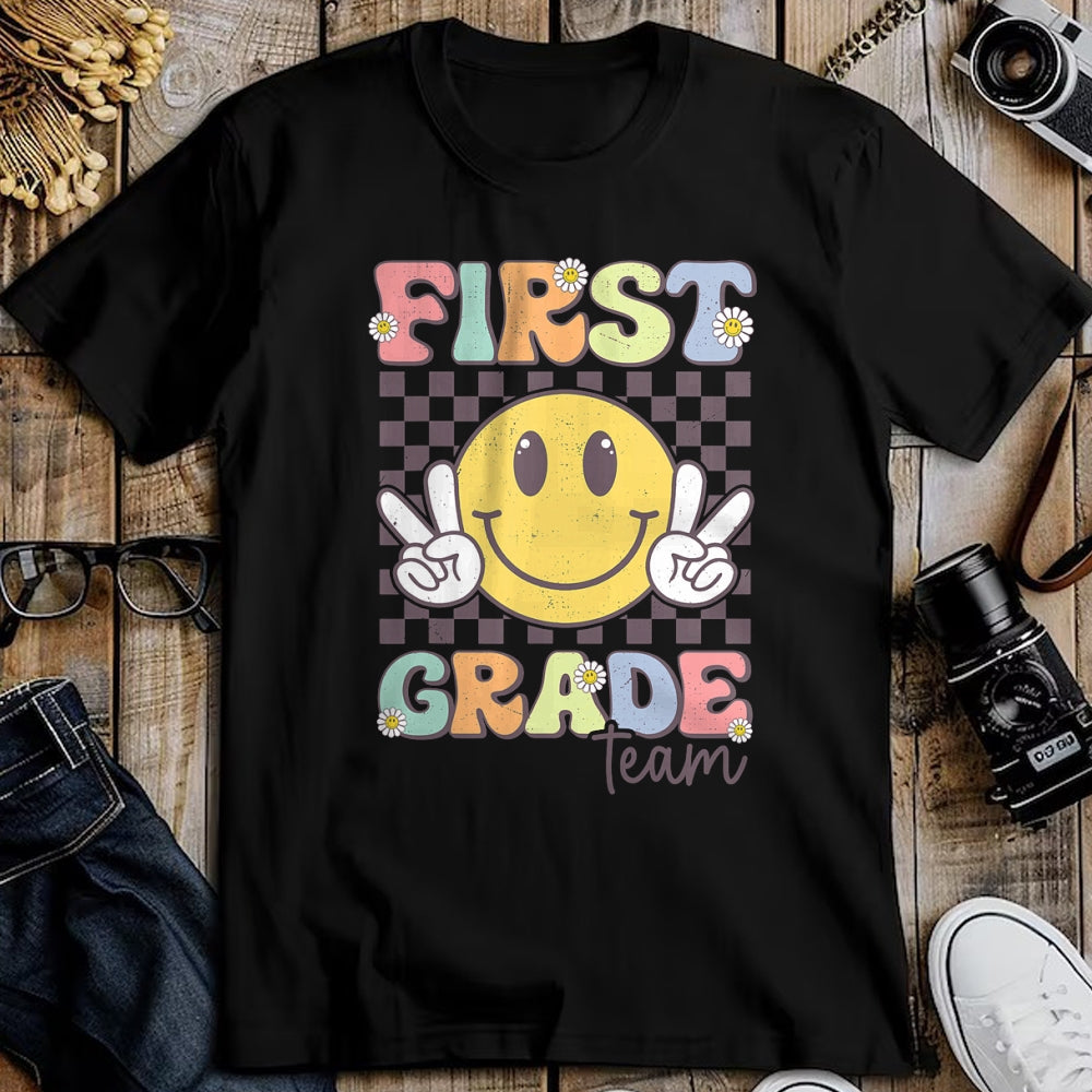 Best Student Shirt, Funny Back To School UnisexT-Shirt/Hoodie/Sweatshirt HLT00 - First Grade Team Smile Face 1st Grade Back to School T-Shirt