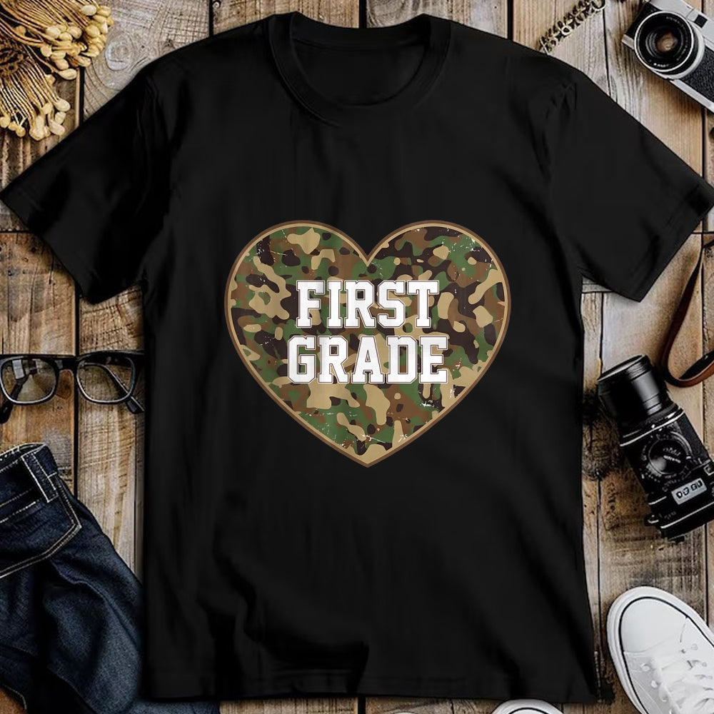 Best Student Shirt, Funny Back To School UnisexT-Shirt/Hoodie/Sweatshirt HLT00 - Back to School Ready to First Grade Heart Camo for Kids Teen T-Shirt