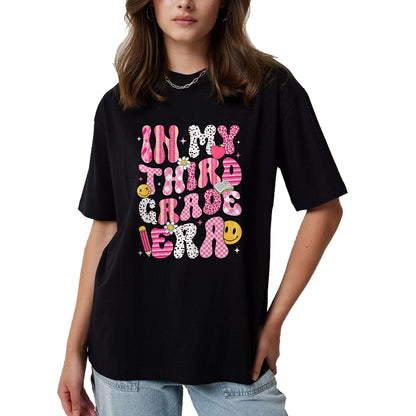 Best Student Shirt, Funny Back To School UnisexT-Shirt/Hoodie/Sweatshirt HLT00 - Back to School in My 3rd Third Grade Era Retro Pink Girl T-Shirt