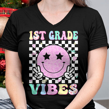 Best Student Shirt, Funny Back To School UnisexT-Shirt/Hoodie/Sweatshirt HLT00 - 1st Grade Vibes First Day of School 1st Grade First Grade T-Shirt
