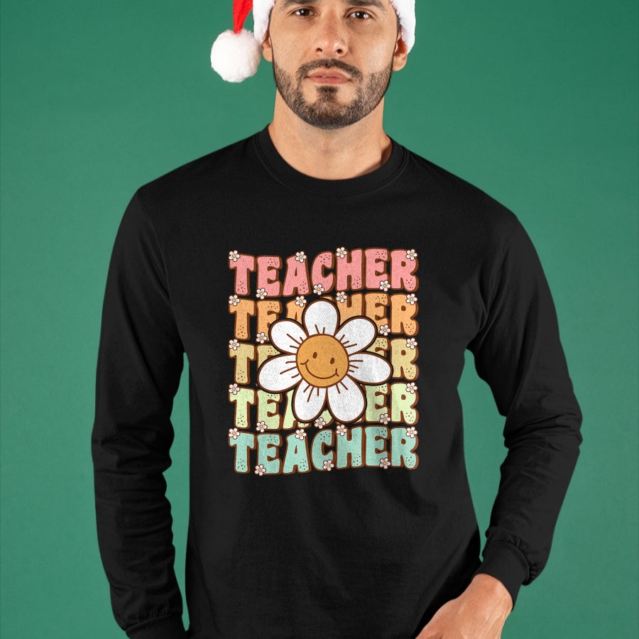 Best Student Shirt, Funny Back To School UnisexT-Shirt/Hoodie/Sweatshirt HLT00 - Groovy Teacher Cute Daisy Flower Retro Back to School T-Shirt