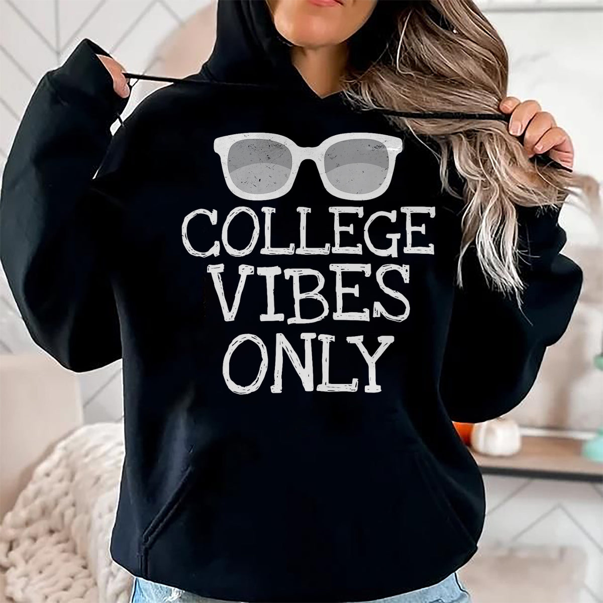 Best Student Shirt, Funny Back To School UnisexT-Shirt/Hoodie/Sweatshirt HLT00 - College Vibes Only Funny Shirts Student Back to School Gifts T-Shirt