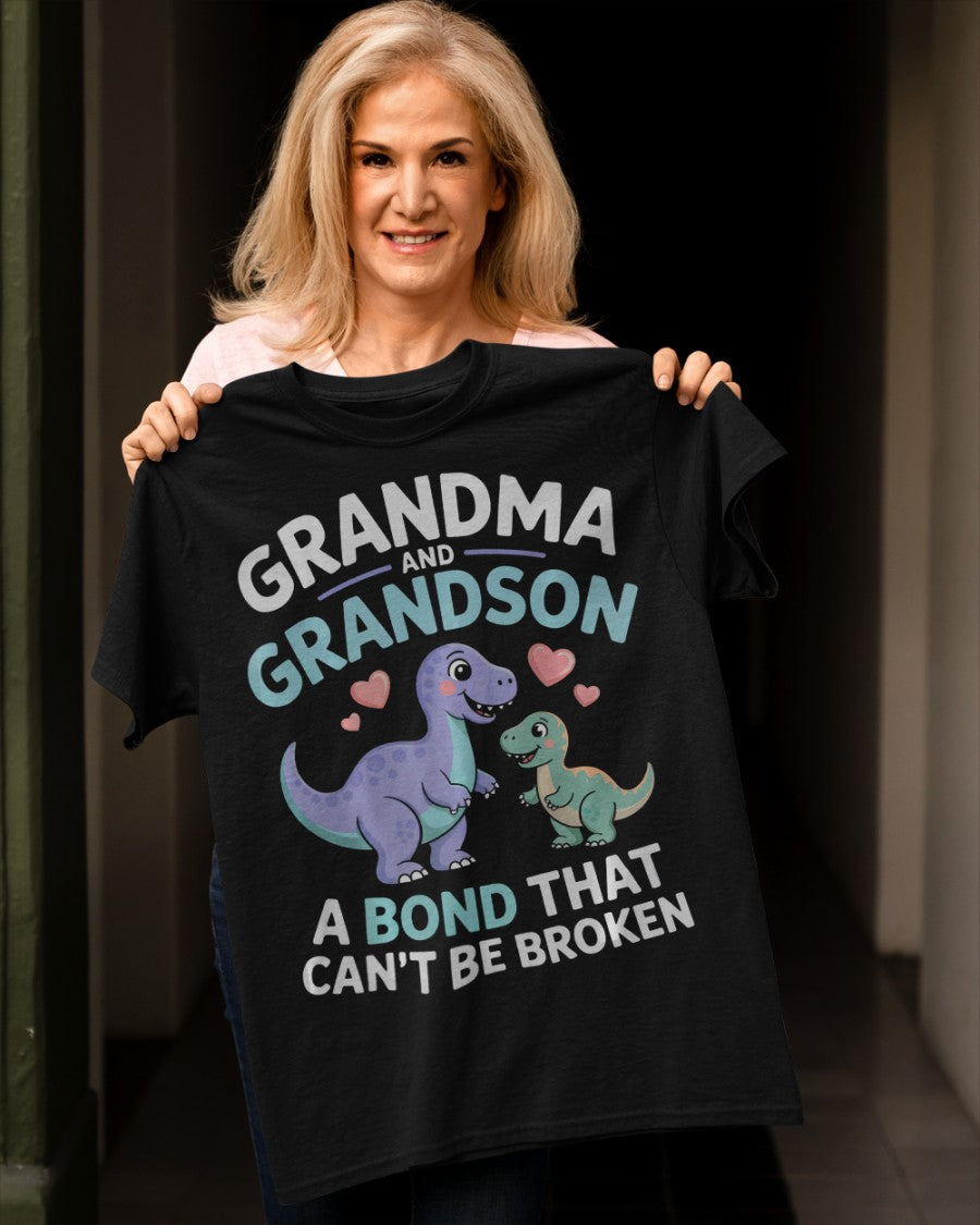 GRANDMA AND GRANDSON A BOND THAT CAN'T BE BROKEN DINOSAUR UNISEX T-SHIRT virgo00 (SKU-GMS4)